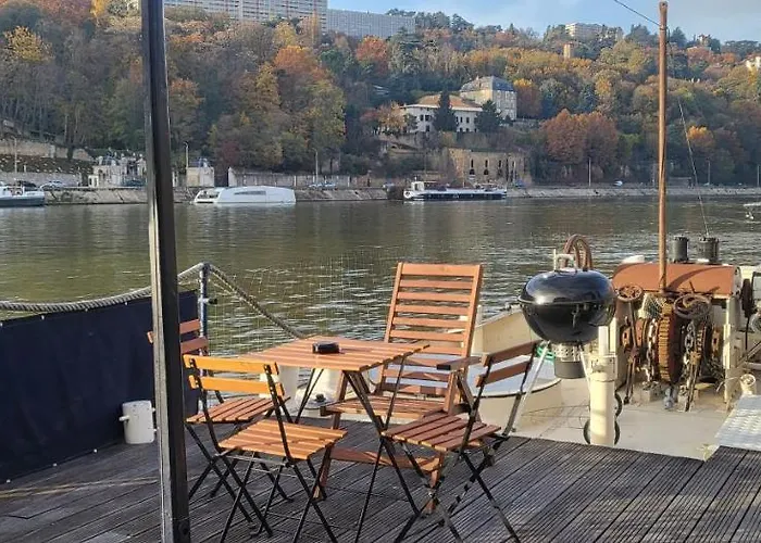Appartement Dans Peniche Atypique Et Idyllique A Confluence